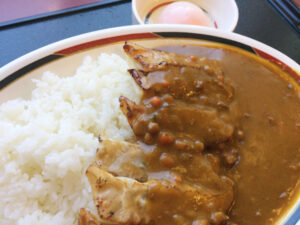 みよしのぎょうざカレー